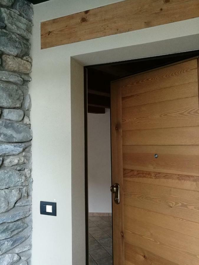 Les Greniers Appartements Aosta Exterior foto
