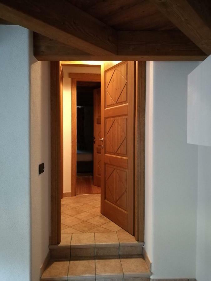Les Greniers Appartements Aosta Exterior foto