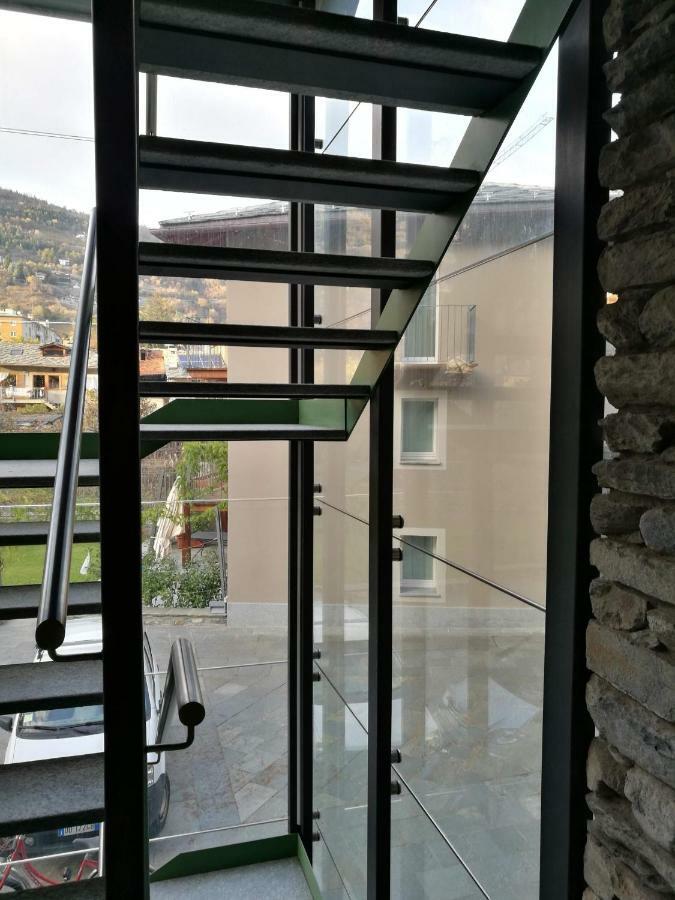 Les Greniers Appartements Aosta Exterior foto