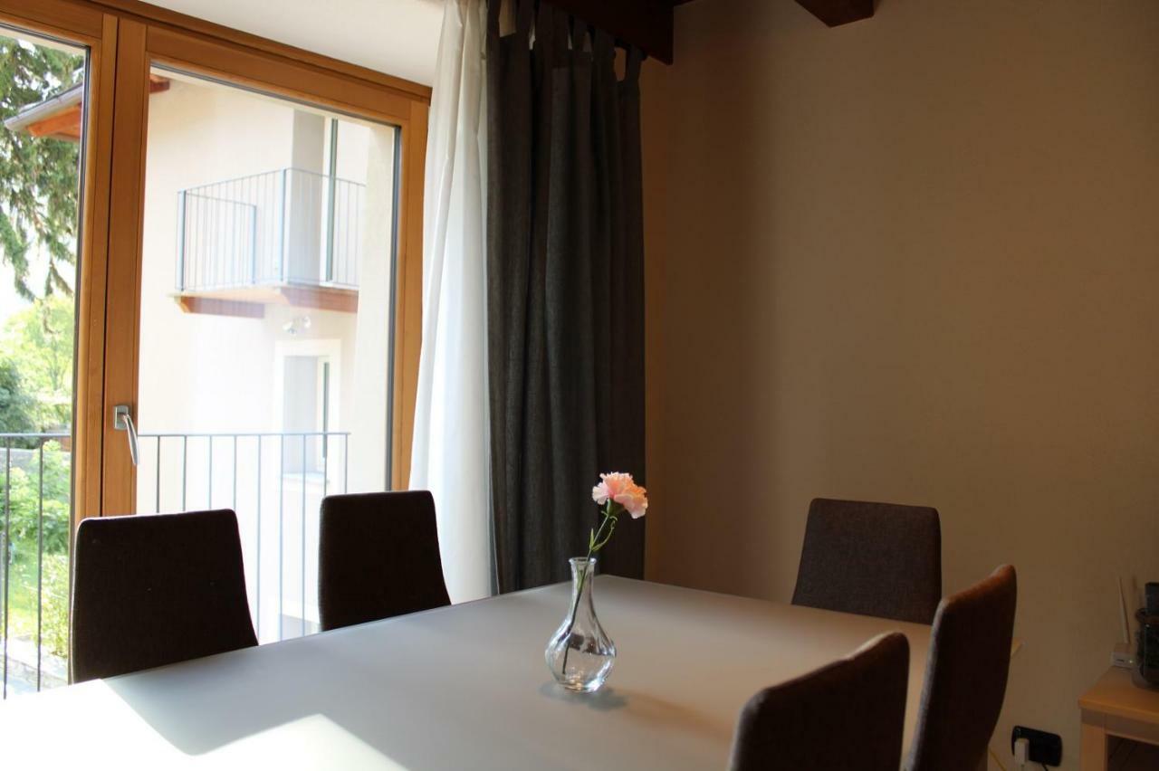 Les Greniers Appartements Aosta Exterior foto