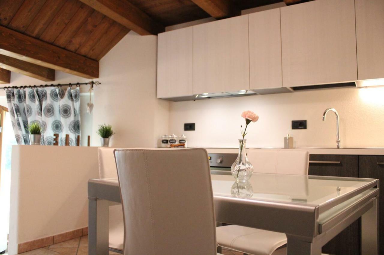 Les Greniers Appartements Aosta Exterior foto