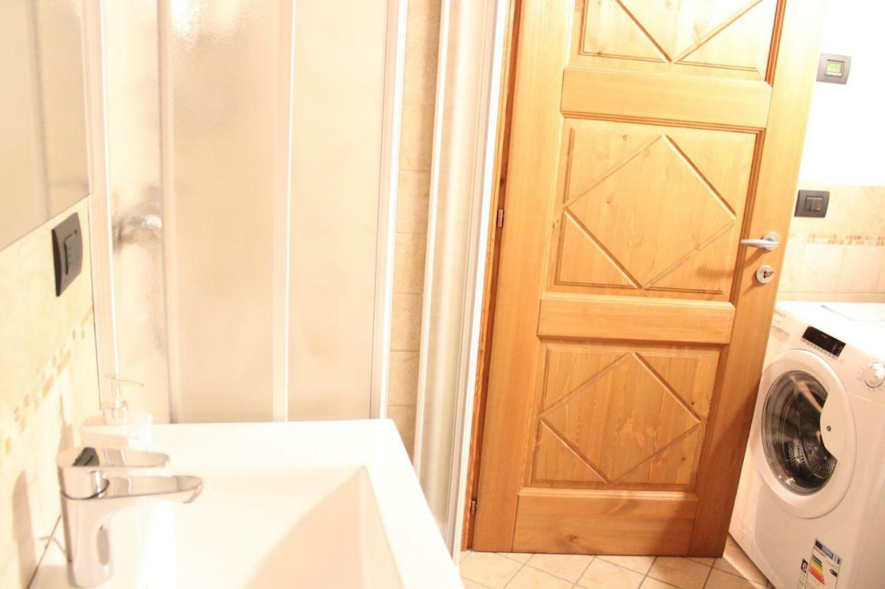 Les Greniers Appartements Aosta Exterior foto